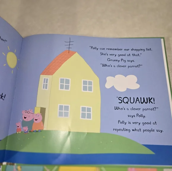 Peppa Pig Book Set Muddy Puddles & Camping Trip - Picture 8 of 9